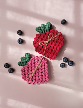 Base para copos em macramé – Morango